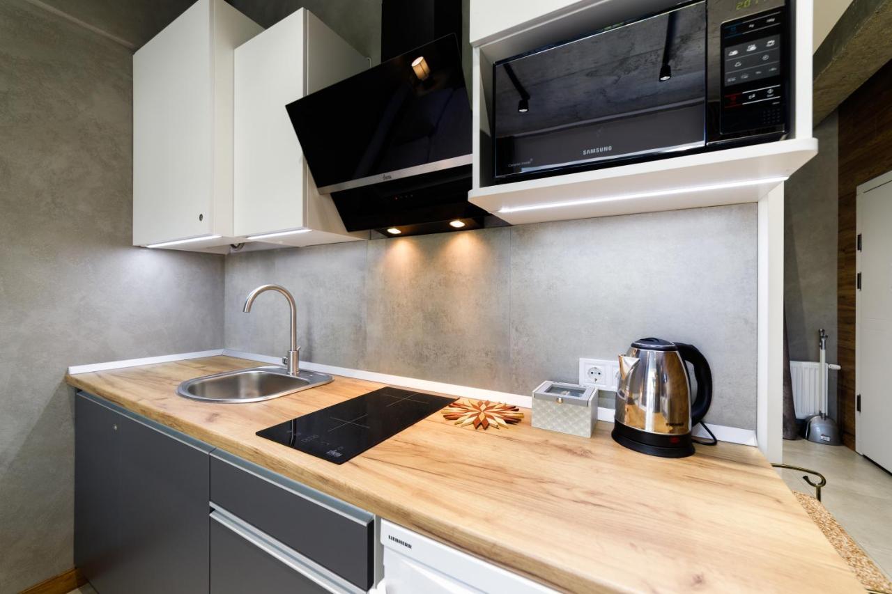 Lux Apartments リヴィウ エクステリア 写真