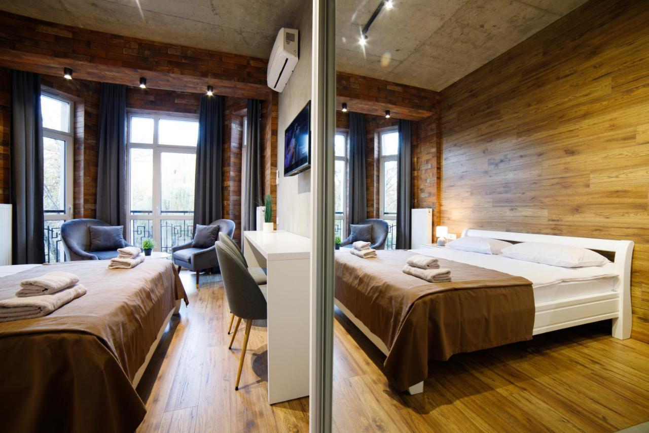 Lux Apartments リヴィウ エクステリア 写真