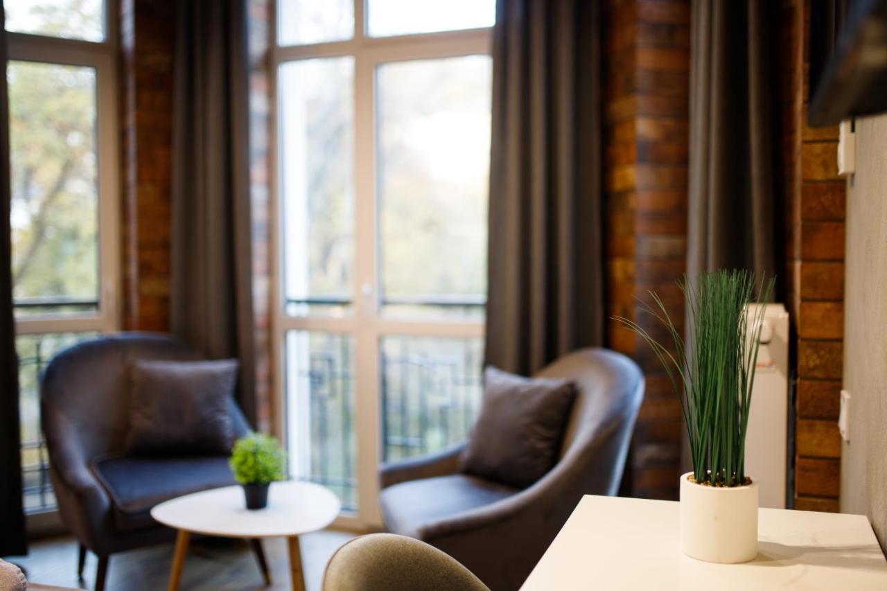 Lux Apartments リヴィウ エクステリア 写真