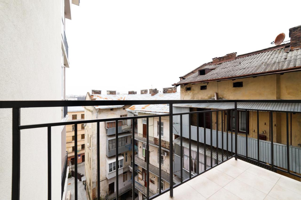 Lux Apartments リヴィウ エクステリア 写真