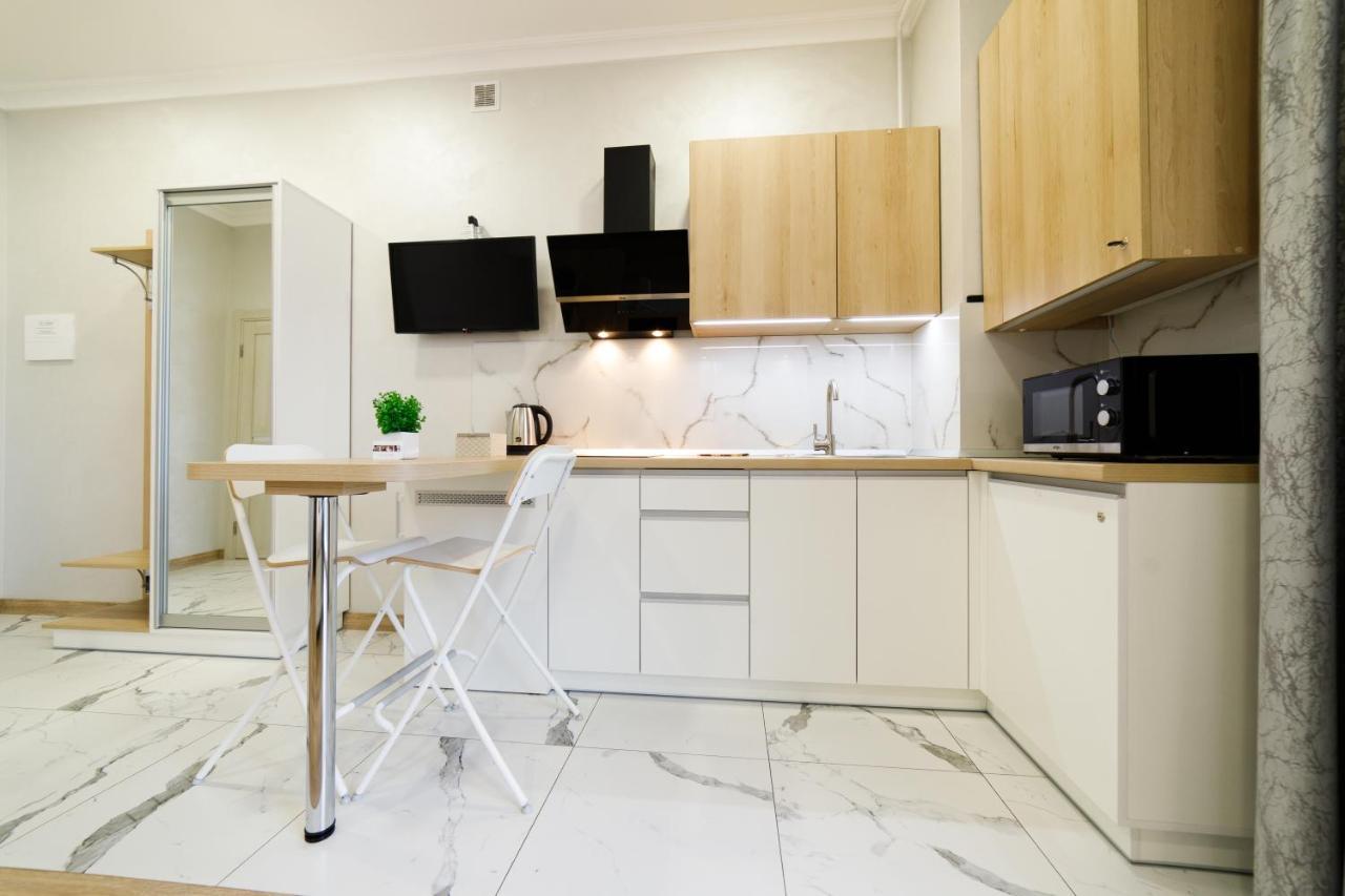 Lux Apartments リヴィウ エクステリア 写真