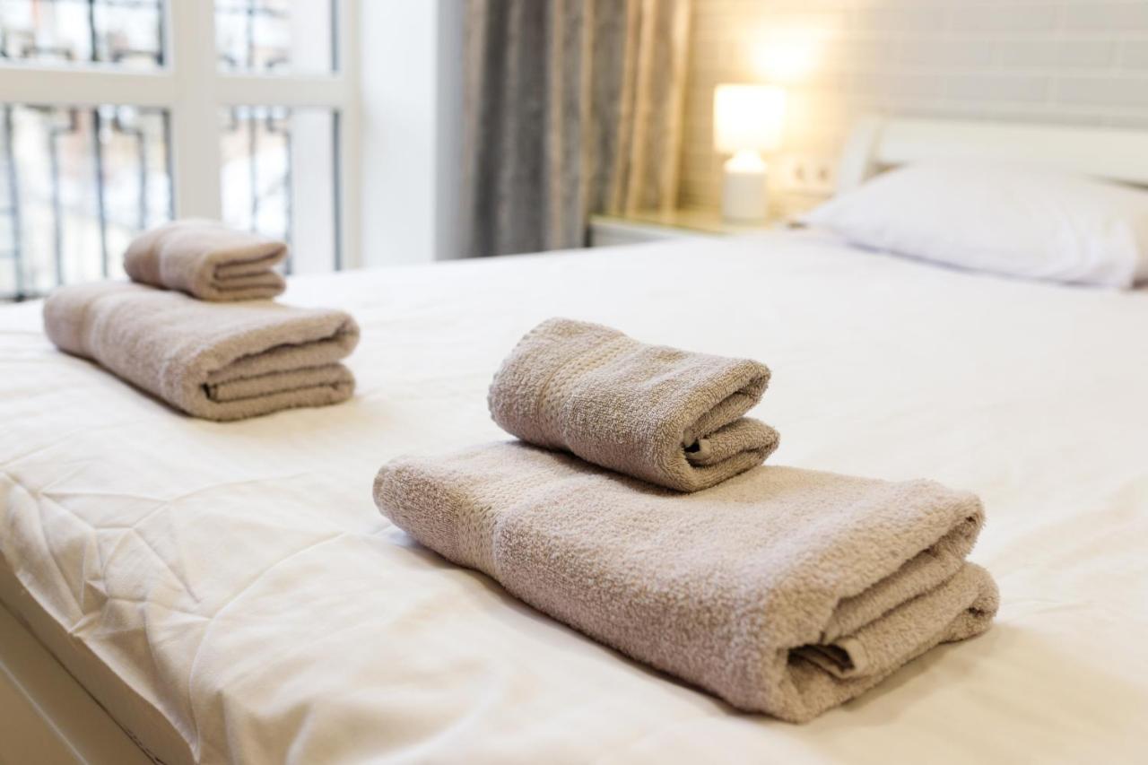Lux Apartments リヴィウ エクステリア 写真