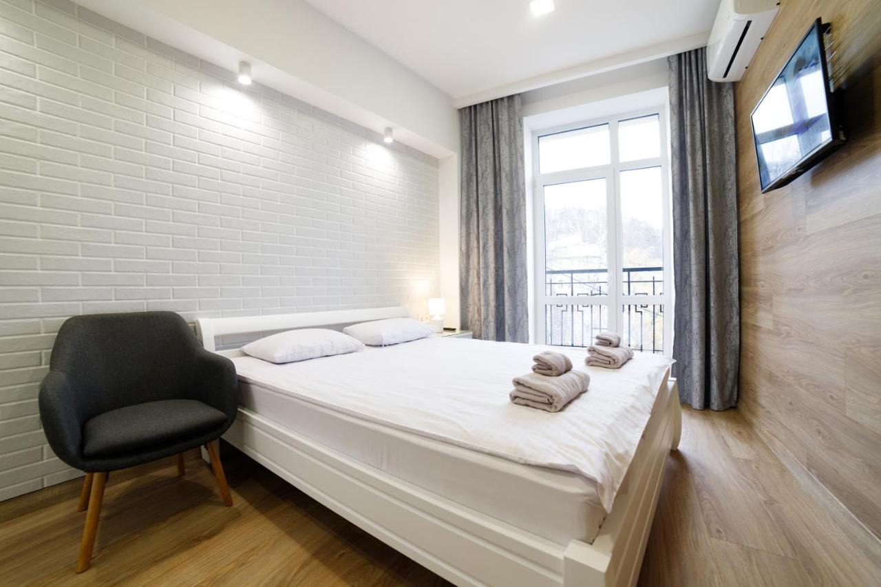 Lux Apartments リヴィウ エクステリア 写真