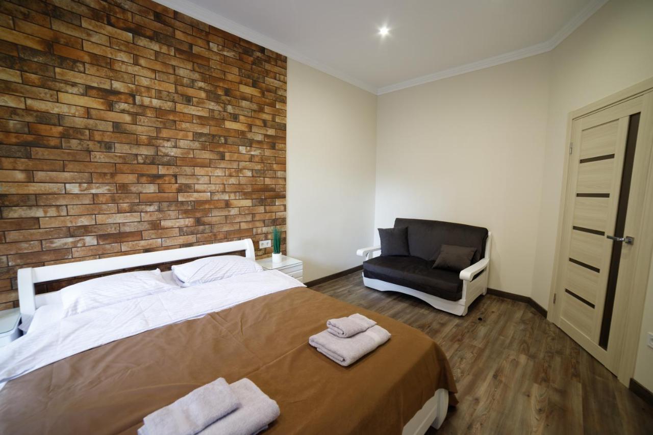 Lux Apartments リヴィウ エクステリア 写真