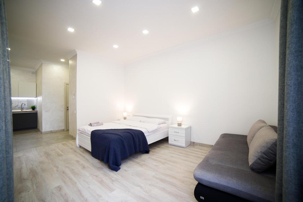 Lux Apartments リヴィウ エクステリア 写真